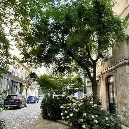 Апартаменты Au Coeur Du Marais, Un Joli !